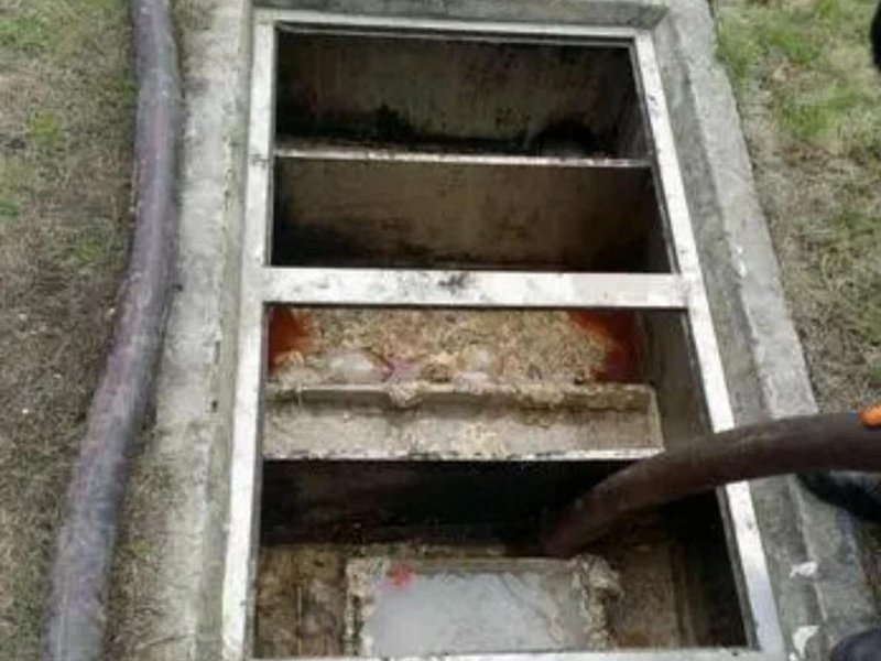 海棠湾镇隔油池清理